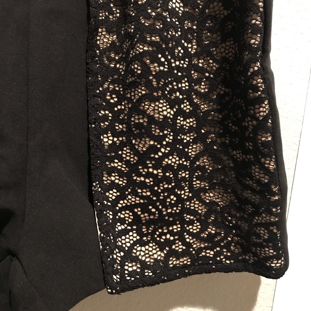 Shorts - Picture 3 of 4